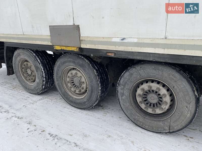 Рефрижератор напівпричіп Krone SD 2012 в Києві