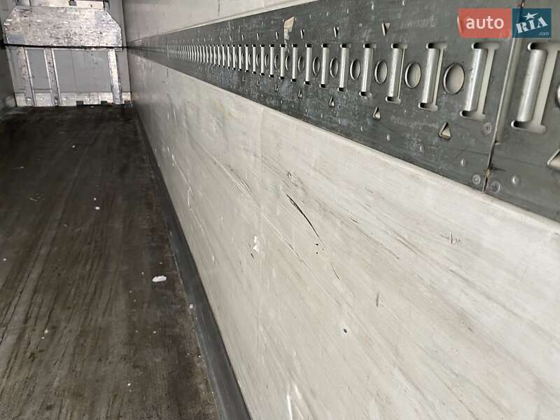 Рефрижератор напівпричіп Krone SD 2012 в Києві