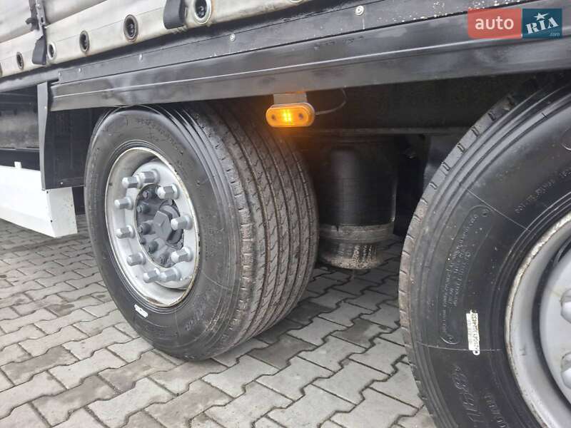 Тентований борт (штора) - напівпричіп Krone SD 2012 в Львові