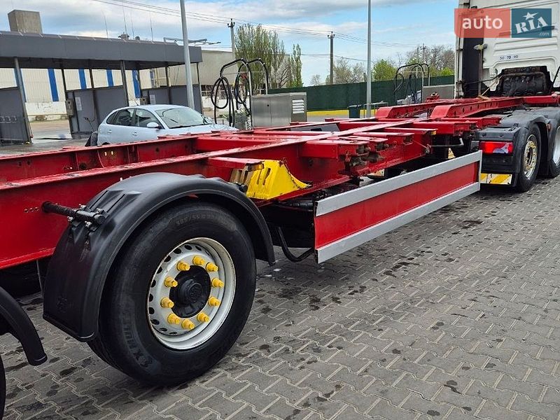 Контейнеровоз напівпричіп Krone SD 2007 в Одесі