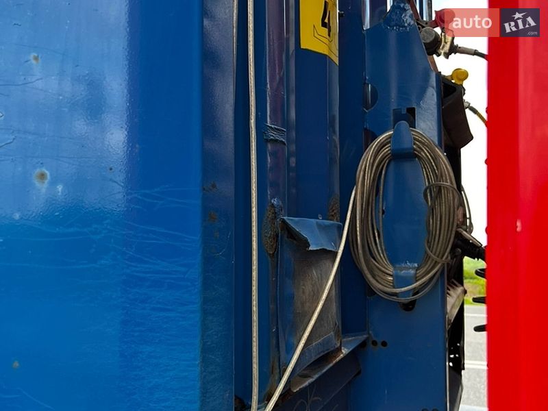 Тентований борт (штора) - напівпричіп Krone SD 2010 в Вендичанах