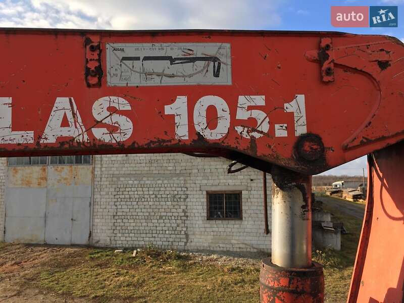 Бортовий напівпричіп Krone SDK 1999 в Львові
