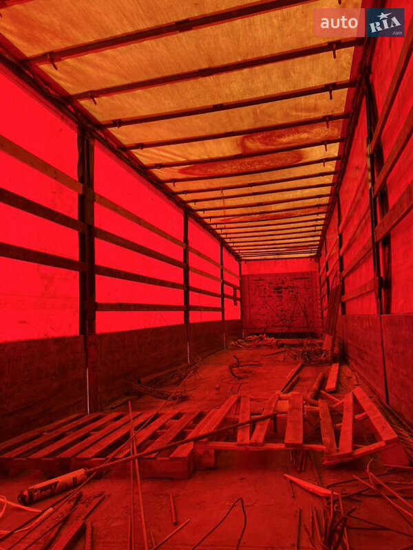 Тентованный борт (штора) - полуприцеп Krone SDP 24 1997 в Львове