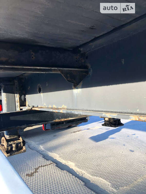 Тентованный борт (штора) - полуприцеп Krone SDP 27 2010 в Хусте