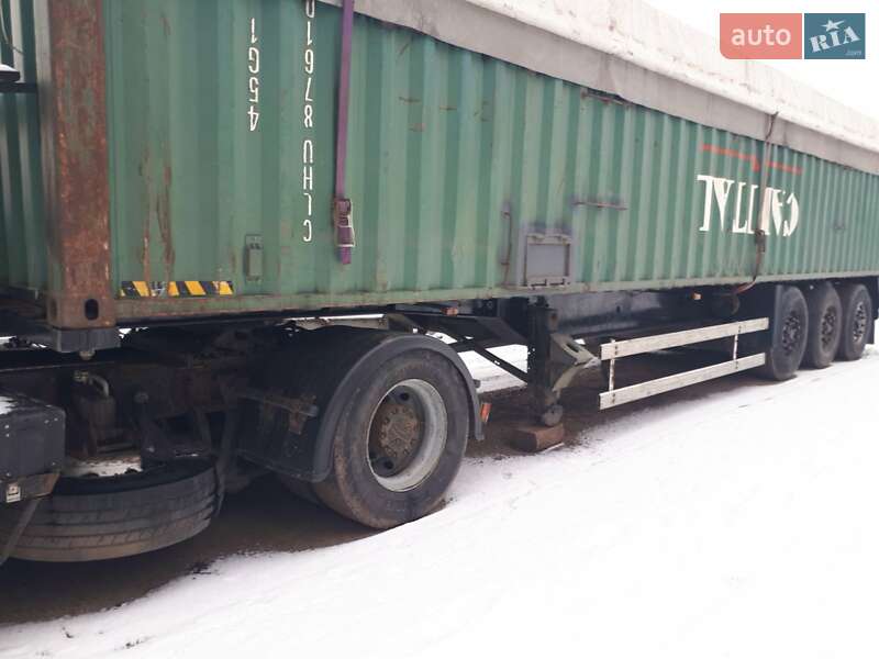 Контейнеровоз Krone SDP 27 2000 в Катеринополе