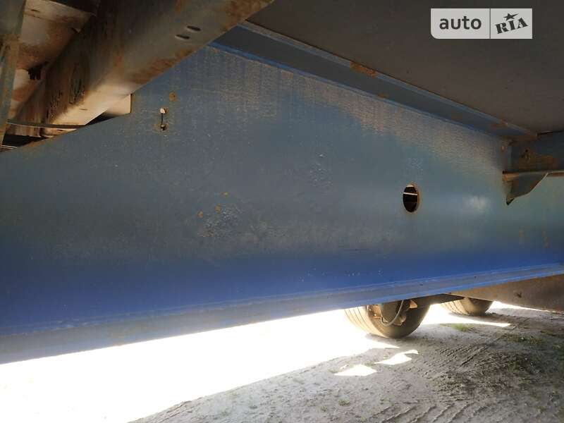 Бортовий напівпричіп Krone SDP 27 2007 в Рава-Руській