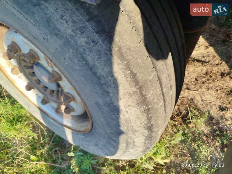 Зерновоз - полуприцеп Krone SDP 27 2006 в Джурине фото 7 Зерновоз - полуприцеп Krone SDP 27 2006 в Джурине