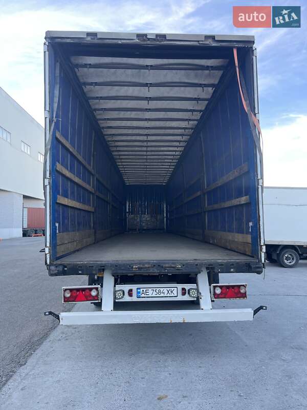 Тентований борт (штора) - напівпричіп Krone SDP 27 2005 в 