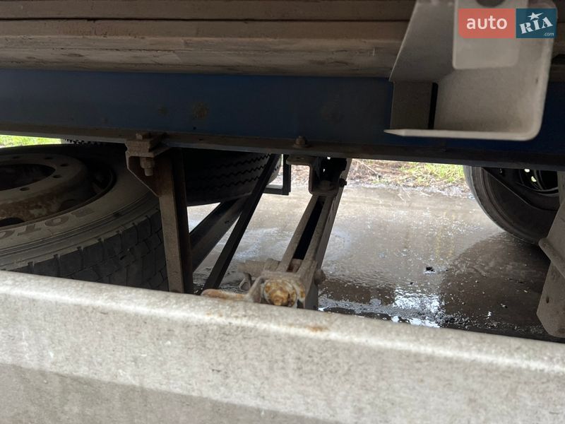 Тентований борт (штора) - напівпричіп Krone SDP 27 2006 в Харкові