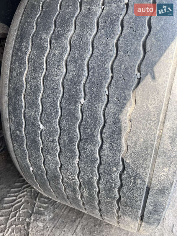 Тентованный борт (штора) - полуприцеп Krone SDP 2005 в Львове