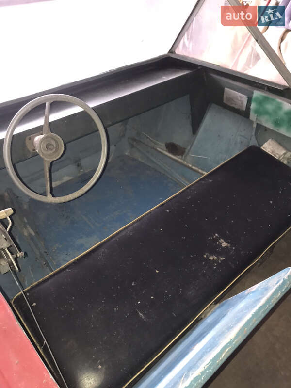 Човен Крим 1 1978 в Черкасах