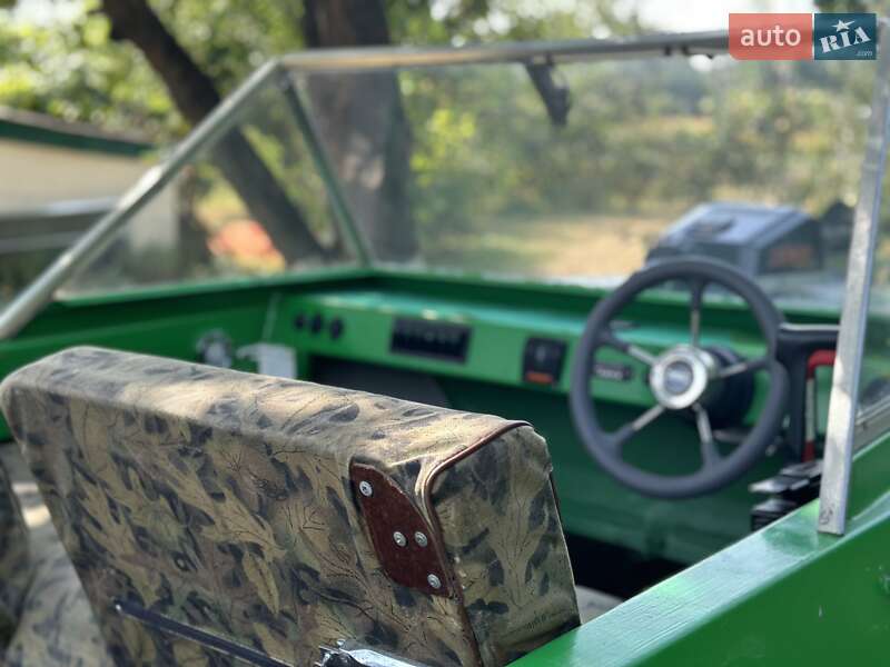 Катер Крым 1 1978 в Киеве