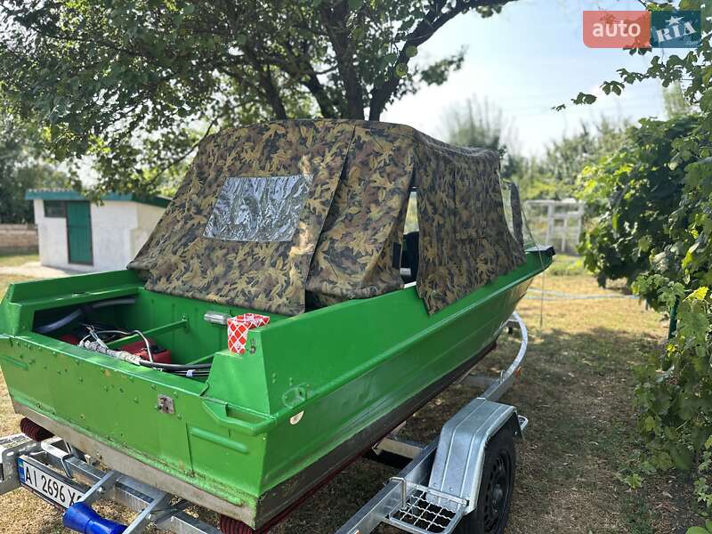 Катер Крым 1 1978 в Киеве