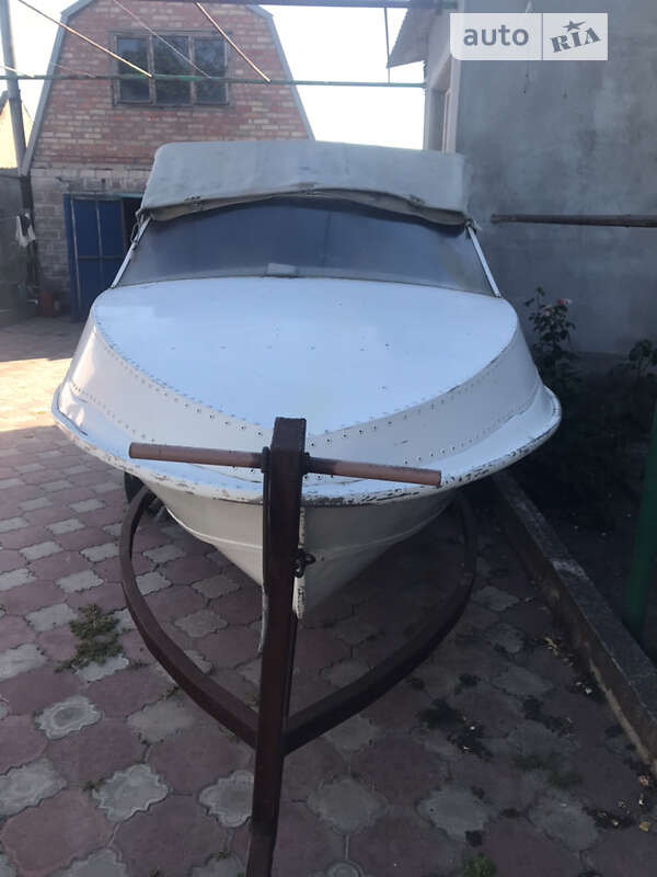 Катер Крым 1 1980 в Запорожье фото Катер Крым 1 1980 в Запорожье