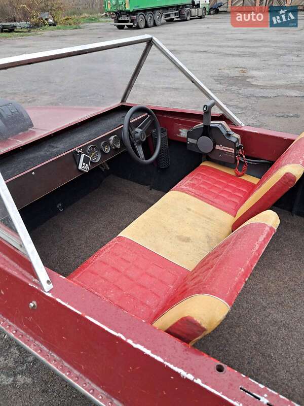 Лодка Крым 1 1974 в Семеновке