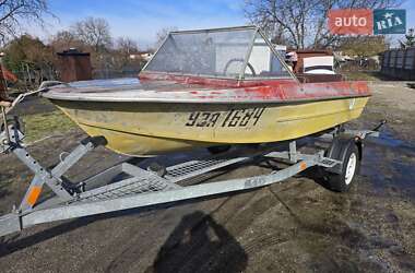 Лодка Крым 1 1986 в Запорожье