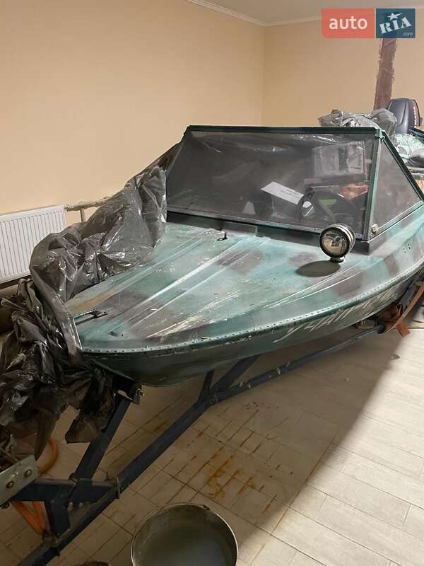 Інший водний транспорт Крим Крым 2000 в Богуславі