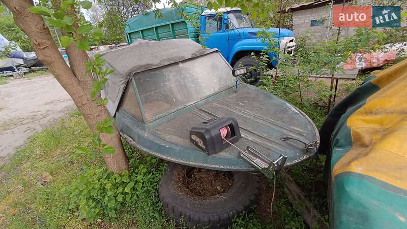 Лодка Крым Крым 1972 в Запорожье
