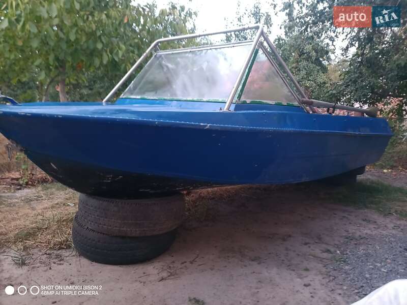 Лодка Крым Крым 2012 в Черкассах