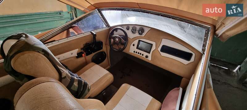 Лодка Крым Крым 1983 в Запорожье