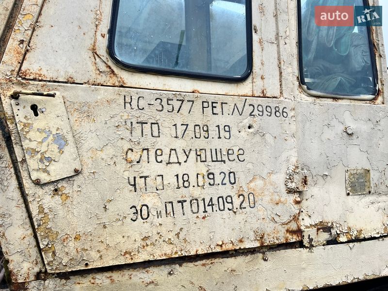 Автокран КС 3577 1990 в Харкові