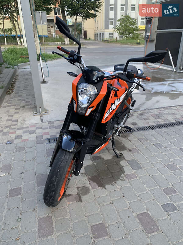 KTM 200 2020