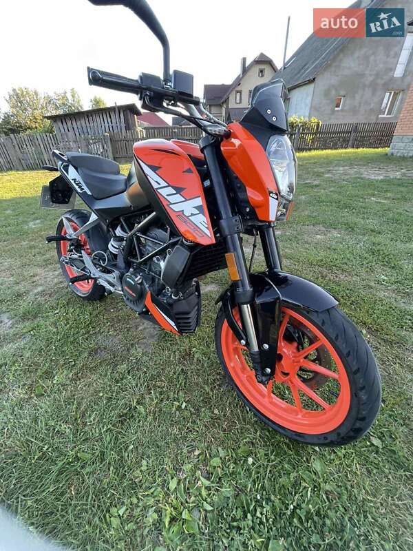 Спортбайк KTM 200 2021 в Цумани