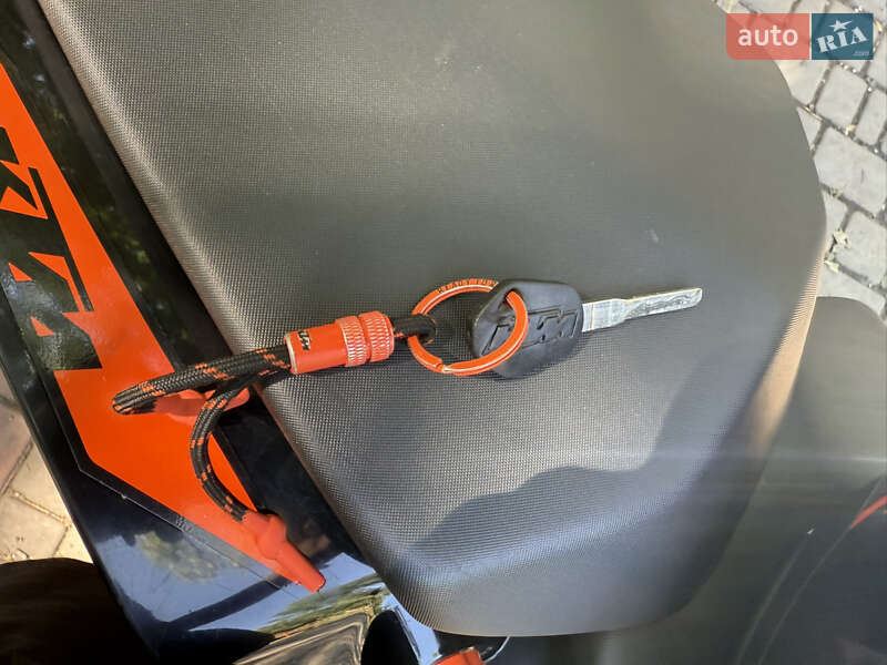 Мотоцикл Без обтекателей (Naked bike) KTM 200 2020 в Кельменцах фото 22 Мотоцикл Без обтекателей (Naked bike) KTM 200 2020 в Кельменцах