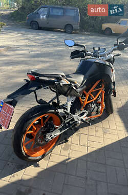 Мотоцикл Без обтекателей (Naked bike) KTM 250 Duke 2015 в 
