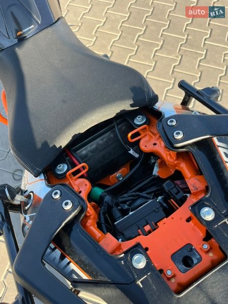 Мотоцикл Без обтекателей (Naked bike) KTM 250 Duke 2015 в Бродах