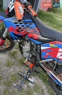 Мотоцикл Кросс KTM 250 SX-F 2008 в 