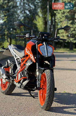 Мотоцикл Без обтікачів (Naked bike) KTM 390 Duke 2018 в 