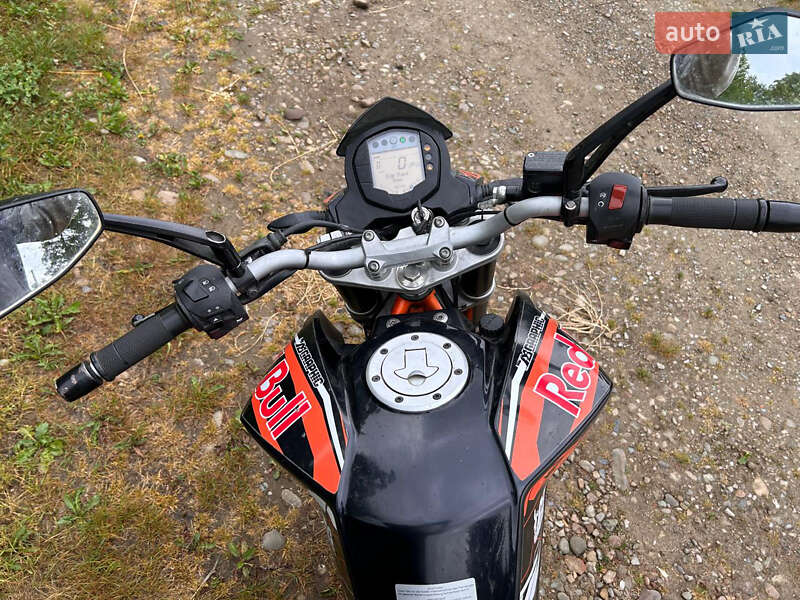 Мотоцикл Без обтікачів (Naked bike) KTM 390 Duke 2015 в Калуші