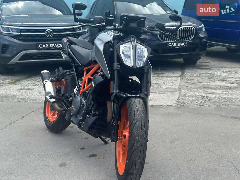 KTM 390 Duke 2021