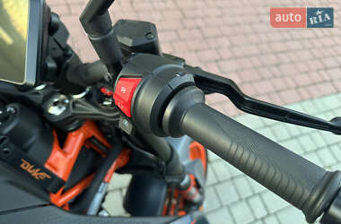 Мотоцикл Без обтекателей (Naked bike) KTM 390 Duke 2024 в 