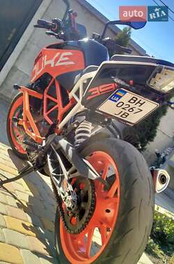Мотоцикл Без обтекателей (Naked bike) KTM 390 Duke 2020 в 