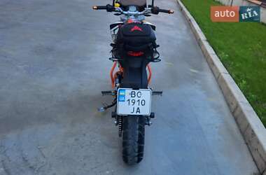 Мотоцикл Без обтікачів (Naked bike) KTM 390 Duke 2014 в 
