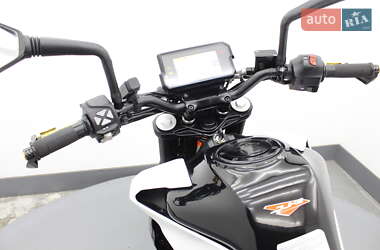 Мотоцикл Без обтекателей (Naked bike) KTM 390 Duke 2020 в 