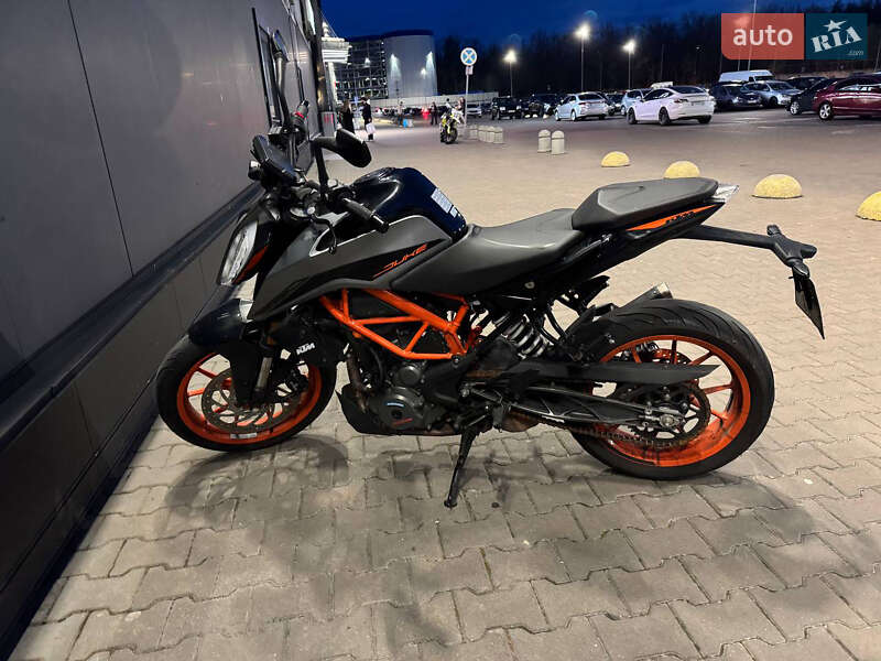 KTM 390 Duke 2021