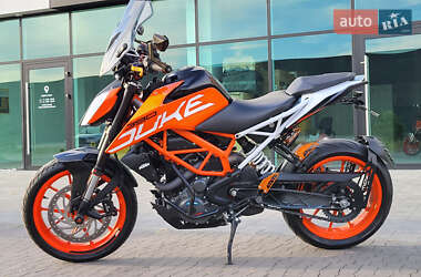 Мотоцикл Без обтекателей (Naked bike) KTM 390 Duke 2018 в 