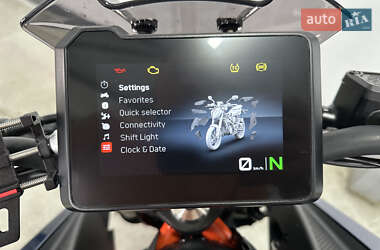 Мотоцикл Без обтекателей (Naked bike) KTM 390 Duke 2024 в 