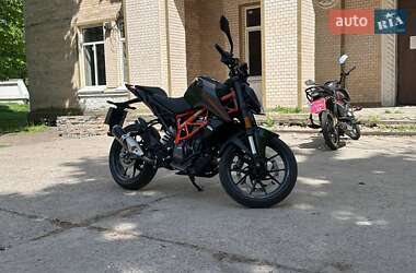 Мотоцикл Без обтекателей (Naked bike) KTM 390 Duke 2023 в  фото 2 Мотоцикл Без обтекателей (Naked bike) KTM 390 Duke 2023 в
