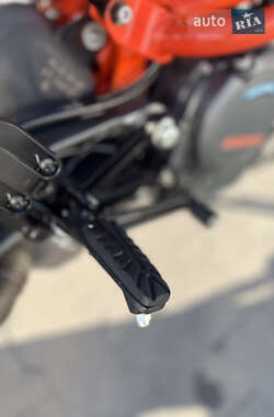 Мотоцикл Без обтекателей (Naked bike) KTM 390 Duke 2021 в 
