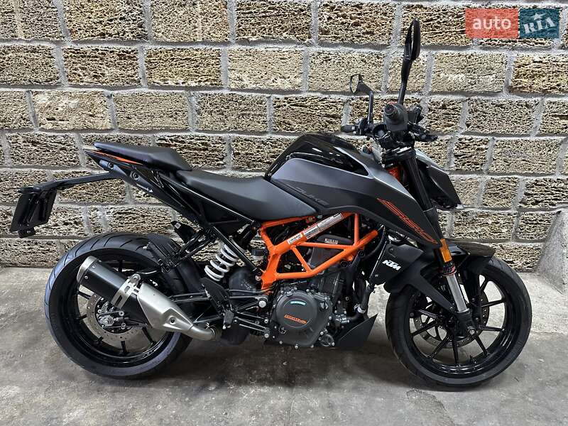 KTM 390 Duke 2023
