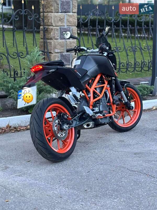 Мотоцикл Супермото (Motard) KTM 390 Duke 2015 в Олевске