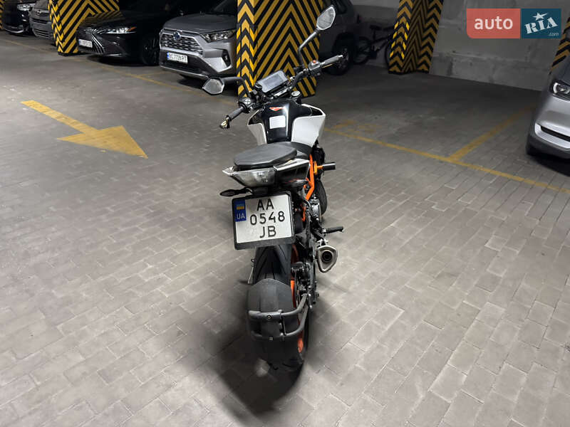 Мотоцикл Без обтекателей (Naked bike) KTM 390 Duke 2020 в Киеве фото 7 Мотоцикл Без обтекателей (Naked bike) KTM 390 Duke 2020 в Киеве