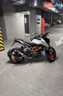 Мотоцикл Без обтікачів (Naked bike) KTM 390 Duke 2020 в  фото 14 Мотоцикл Без обтікачів (Naked bike) KTM 390 Duke 2020 в