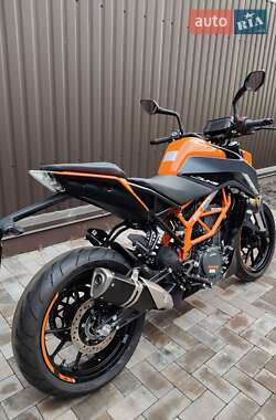 Мотоцикл Без обтекателей (Naked bike) KTM 390 Duke 2023 в Белогородке