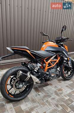 Мотоцикл Без обтекателей (Naked bike) KTM 390 Duke 2023 в Белогородке