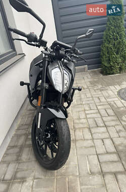 Мотоцикл Без обтікачів (Naked bike) KTM 390 Duke 2023 в Києві